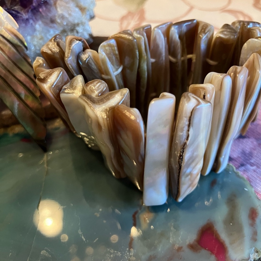Iridescent Abalone Shell Angel wing Earrings and matching Bracelet - Picture 6 of 13